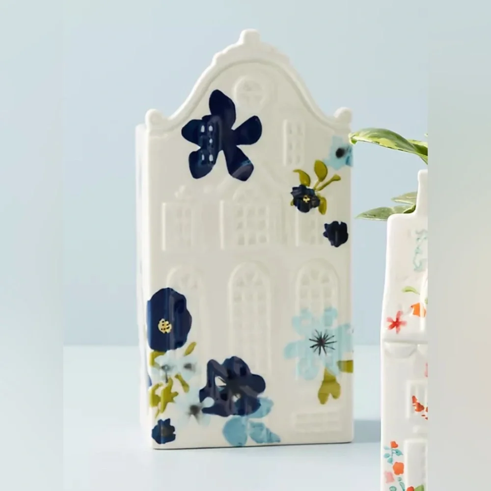 Anthropologie Alice Townhouse Pot - Picture 1 of 9
